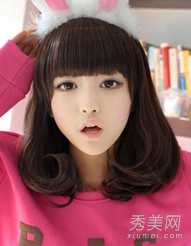 圆脸和方脸都是爱情气质。梨花头让馅饼的脸变小了