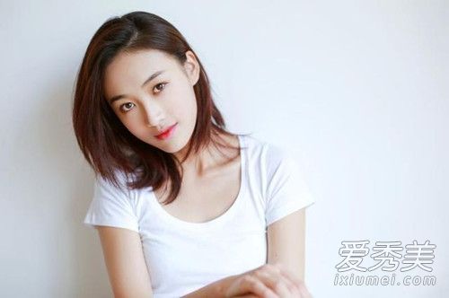 如何用自然睫毛生长法使睫毛更长更密