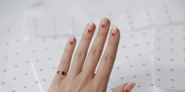 整个人气质飙升！三种必备的秋色指的是让人感觉清爽的颜色。