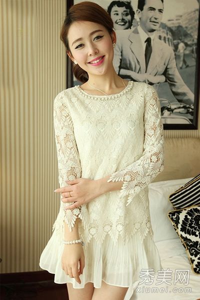 慵懒的MM穿暖和的春装出一条蕾丝短裙就可以了