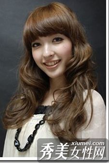 兔年三月最受欢迎的四个波浪卷