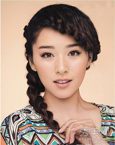 夏季清新优雅的韩式插发散发独特魅力