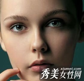 面部按摩5步紧致、紧致和去除皱纹