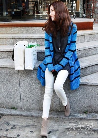 铅笔裤配什么外套开衫+T恤很时尚