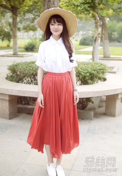 短袖夹克,搭配半身裙和复古的文学风格