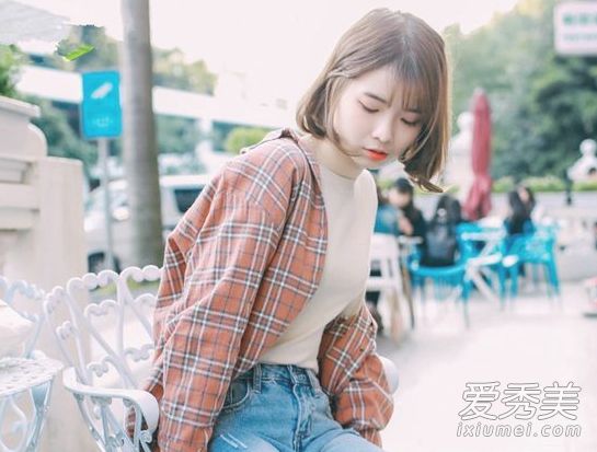 女孩的夏季短发可以为“夏天”带来清新
