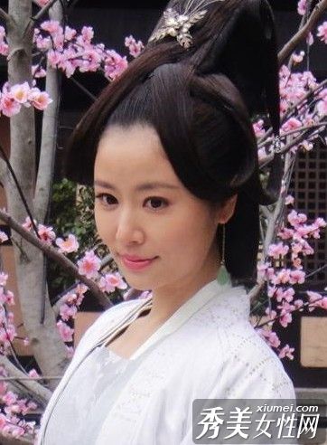 “天下贵妃”林心如的美丽妆容具有无限魅力