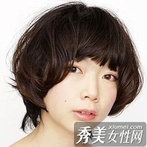 4黑色发型经典时尚