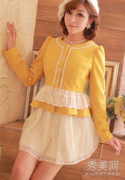 这件外套+连衣裙是秋冬两季减肥的绝佳选择。