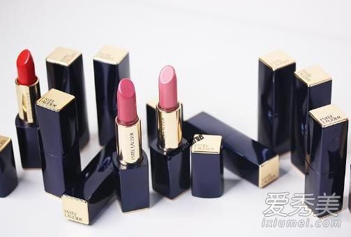 雅诗兰黛爱口红价格和颜色测试
