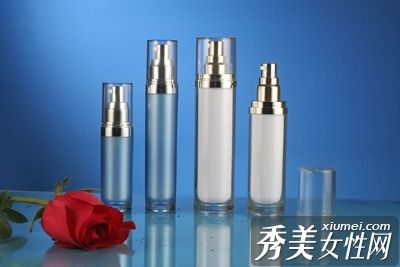 详细解释护肤品不能混合的原因。