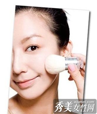 神奇的面部化妆给你一张受欢迎的脸。