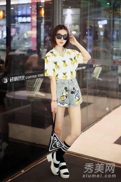 日式袜子的混搭魅力让你爆炸。