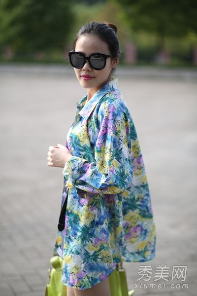 夏天做最普通的印花衬衫