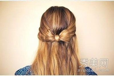 简单的蝴蝶结发型瞬间装扮出淑女气质