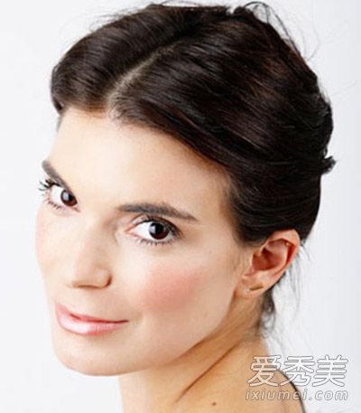 两个复古发型可以一次完成!