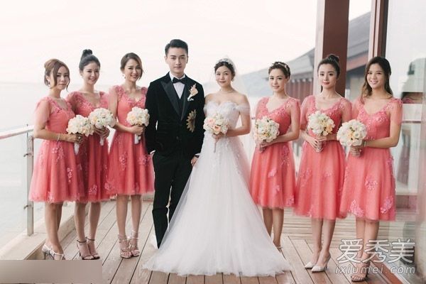 陈乔恩、妮妮、林心如,最漂亮的伴娘群发PK,你更喜欢哪个