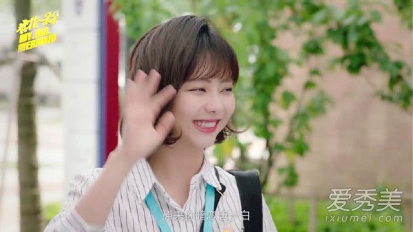 什么牌子的七支唇膏是一喷一喷的?七有相同的红色数字