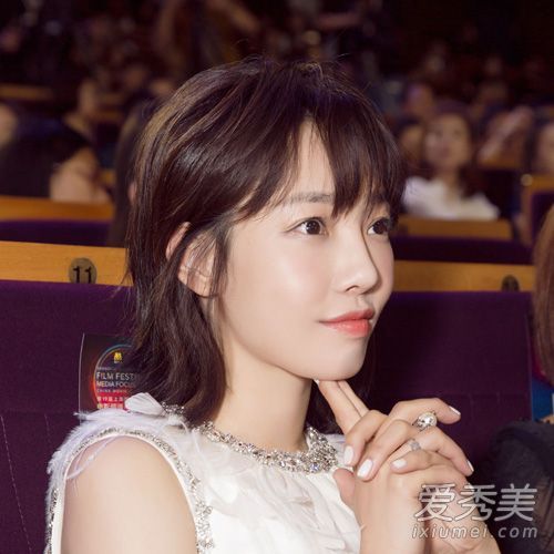 空气体爆炸太纯红色?中外女演员因法国刘海而变美