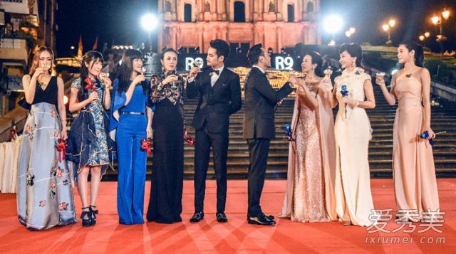 赵雅芝、徐娇和陈乔恩“我们来了”八位女神有不同的发型