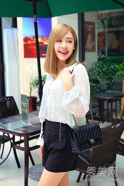 衬衫和短裤8件凉爽优雅的连衣裙