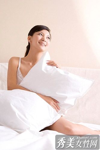 当女人像这样睡觉时,要当心她们变老。