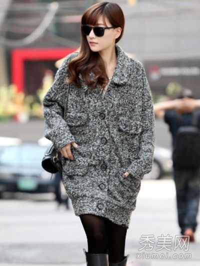 韩版呢绒外套时尚又修身。