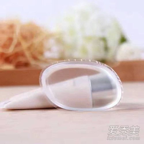硅酮粉会从薄膜上撕下来吗?硅胶粉扑的使用方法