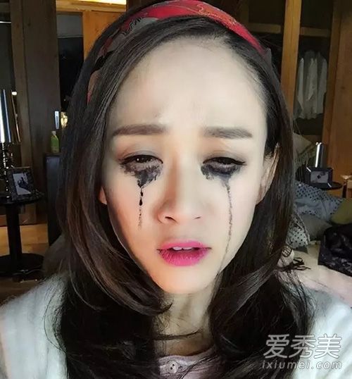 如何在三伏天化妆，以弥补更持久的炎热天气化妆方法