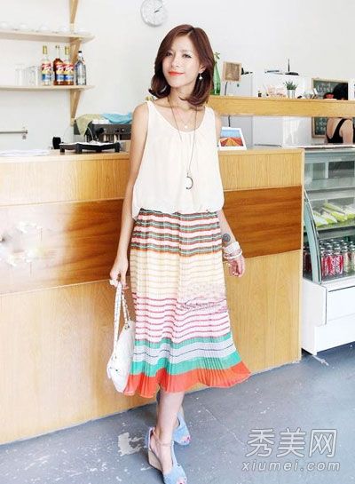 短裤百搭长裙浪漫搭配背心