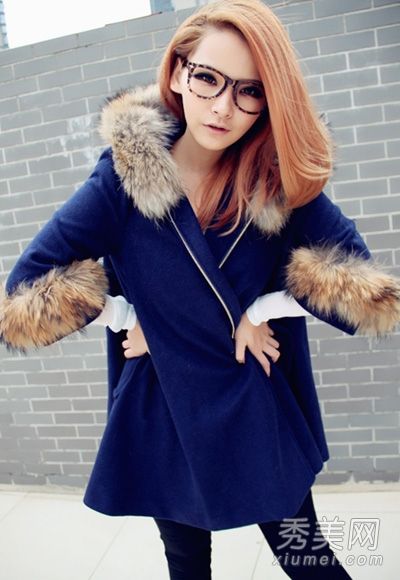 斗篷外套可以在秋天和冬天穿而不减体重。