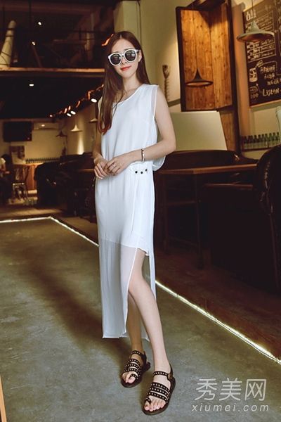 夏装和凉鞋使外出变得容易。