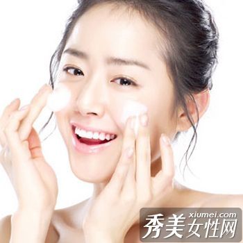 年輕成熟的女性能很好地滋潤皮膚防止生長。