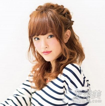 如何把你的短发扎成好看的样子?2甜美的扎头发会带来桃花般的好运
