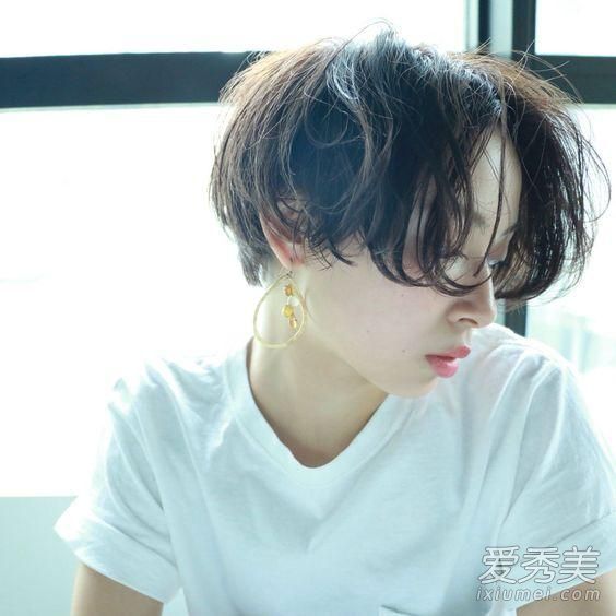 日本清新风格的经典不败发型在这11！