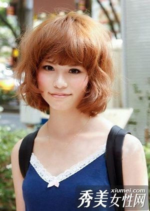 6时尚的发型让人眼前一亮。