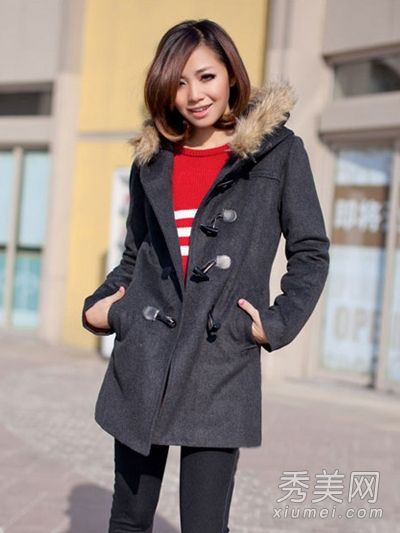 羊毛大衣与小资产阶级女性最喜爱的气质风格完美搭配。