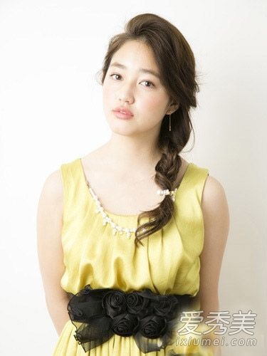 这不仅仅是一种非常实用的长卷发打结方法