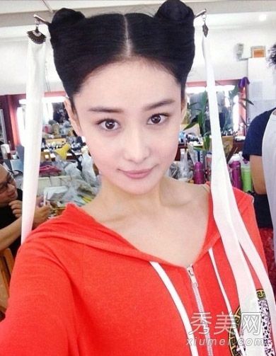 新的神圣雕塑看起来仍然像一个古典任磊古装剧的模型目录。