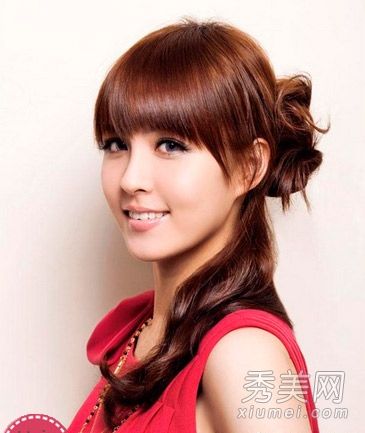 长长的卷发如何绑漂亮的卷发diy甜美双份