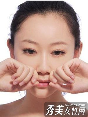 收縮毛孔，想出一個聰明的計劃，讓你的皮膚變得白皙細膩。