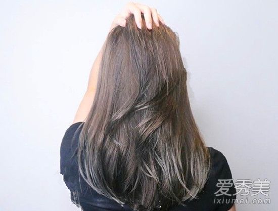 冬天开始了今天？弄一头漂亮的卷发来搭配秋冬季