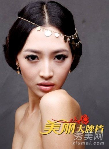 刘忻快女杨扬的化妆，扬长避短，化繁为简。