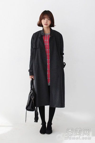 起初天气温暖而寒冷,早春天气温暖而时尚。