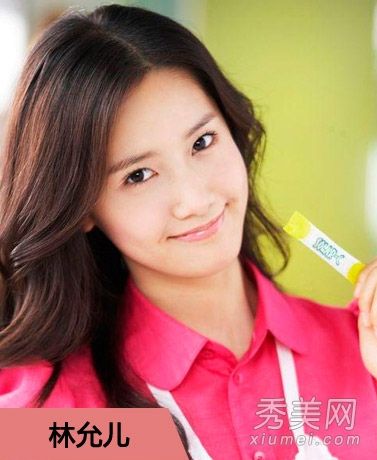 长卷发的韩国当红女演员林尹安尹恩惠