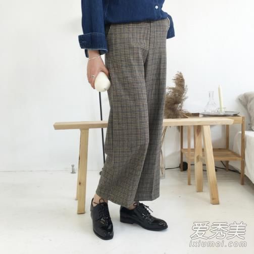 裤子和时尚都是！今年冬天有这三条宽腿的裤子就够了。