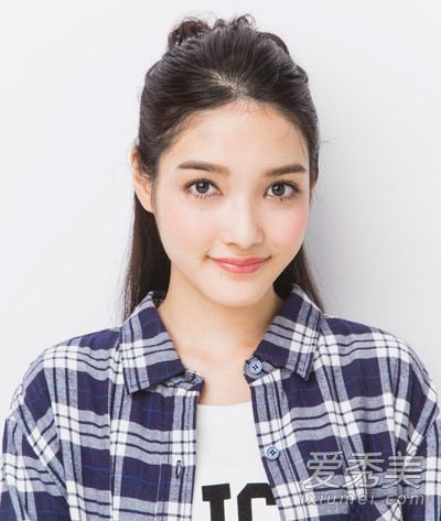 如何把两个长卷发的公主头绑起来,以摆脱路人的口味