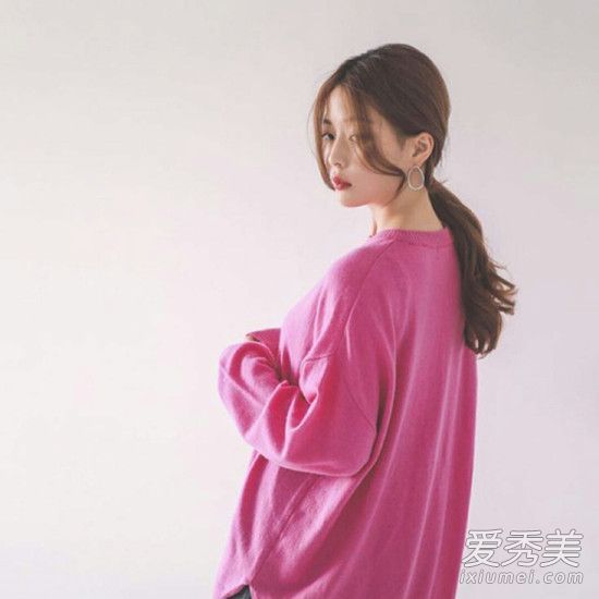 秋后如何扎你的长发?12种别致的发型让你看起来很棒!