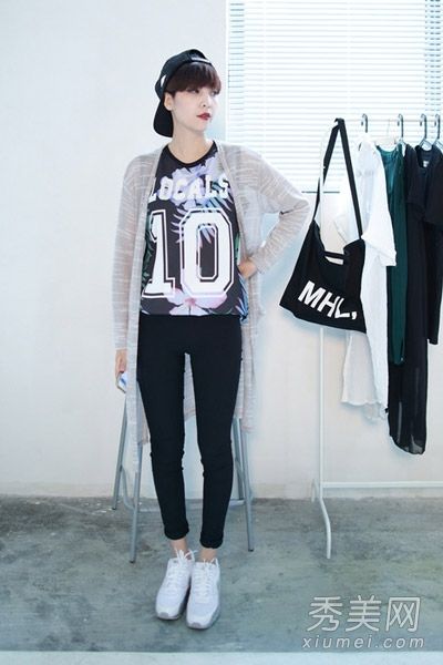 夏季时尚混搭男朋友风格街头帅哥