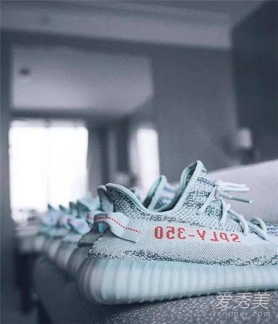 Yeezy boost 350 v2冰蓝色将于16日上市!